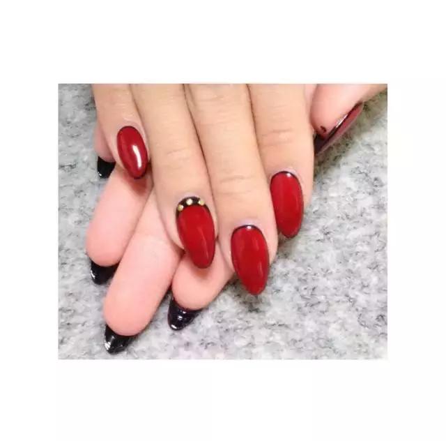 看到这个颜色我就想花钱