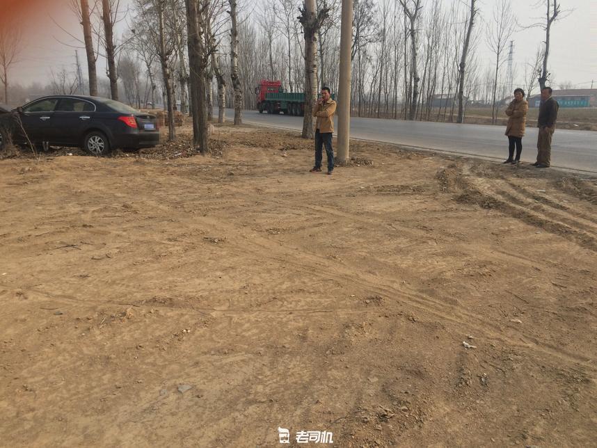 车撞树上了都有哪些地方坏,我的车撞了对方全责怎么理赔