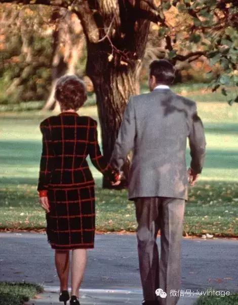 致敬最美红装女神-美国前第一夫人：南希·里根