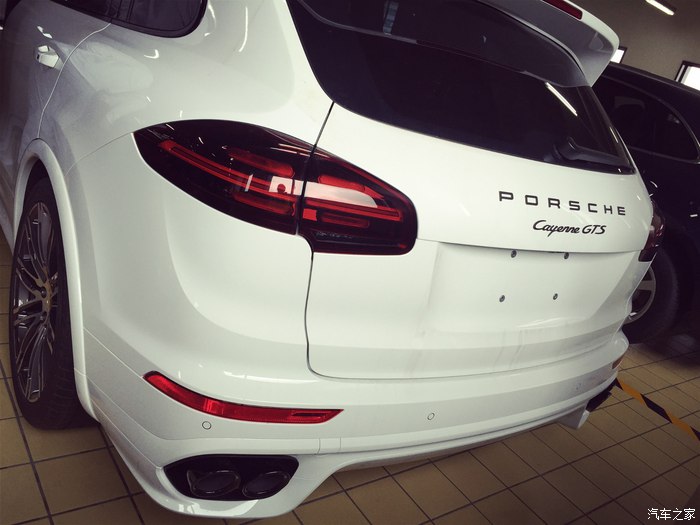 保时捷选配大轮毂多少钱,保时捷加价7000