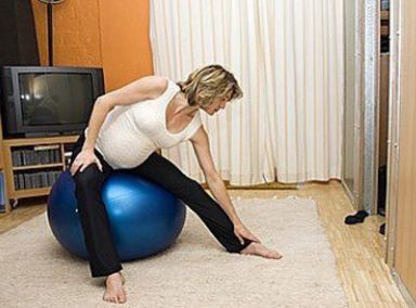 如何缓解孕期腰部疼痛,孕期如何缓解耻骨疼痛