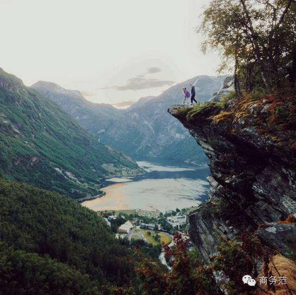 如何在朋友圈秀恩爱还不招人烦,在朋友圈如何秀恩爱不反感