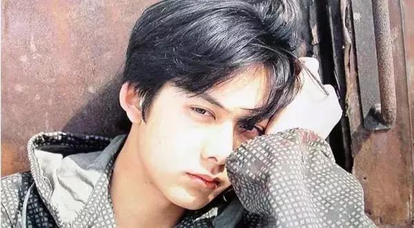 时光催人老岁月不留痕完整版,时光催人老光阴不回归