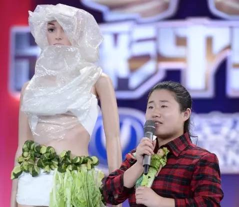 中国网红富得流油，为何美国网红却食不果腹？