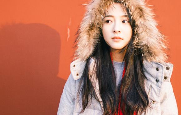 额头痘痘反复结痂处凸起,额头冒大痘痘怎么快速消除