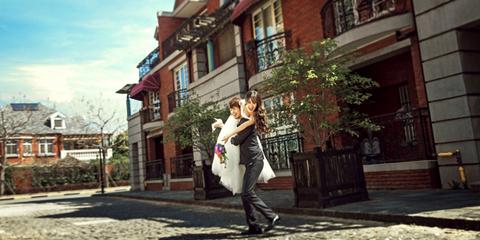 婚纱照外景拍摄姿势推荐,外景婚纱照姿势创意大全