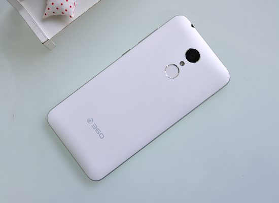 360手机f4测评,360f4手机加强版多少钱