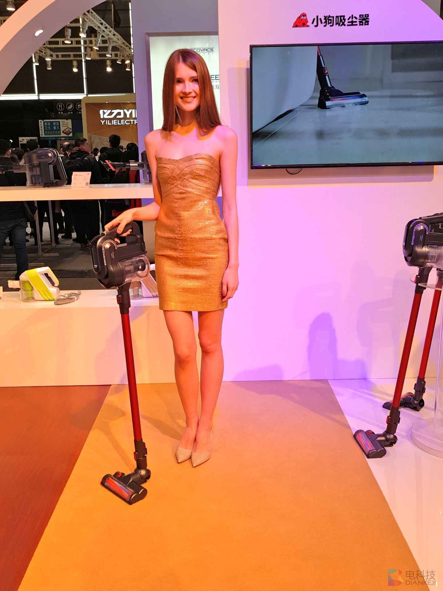 妹子多过车展所有AWE你想看的都在这里