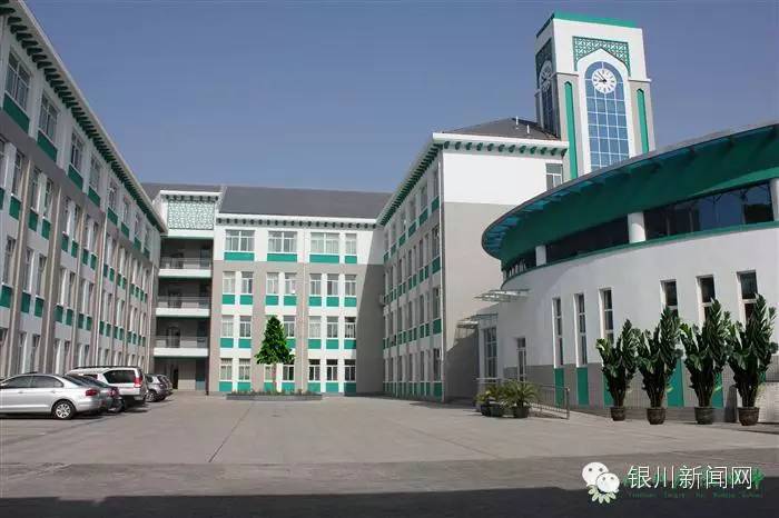 拼了银川人挤破头也要进的学校，这不是上学，是打仗啊！