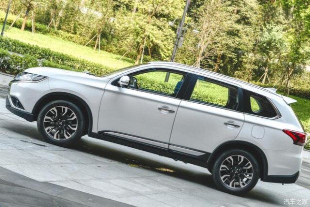 欧蓝德碰撞测试中保研安全排名,欧蓝德和rav4哪款安全