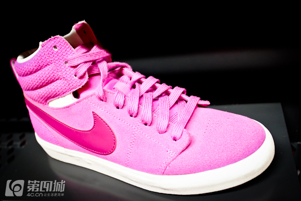 有折扣丨没买新包新鞋新衣服的，都奔这儿去了！