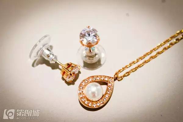 有折扣丨没买新包新鞋新衣服的，都奔这儿去了！