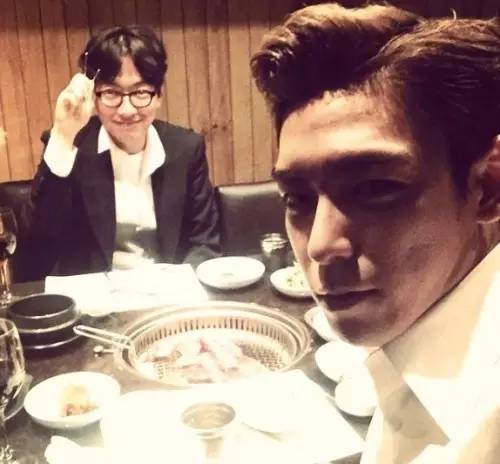 不和你们抢宋仲基|反正我有超时髦的新老公了...