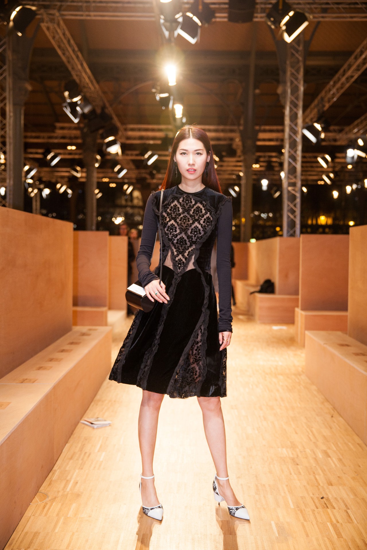 关于李宇春的鞋子,李宇春穿的鞋