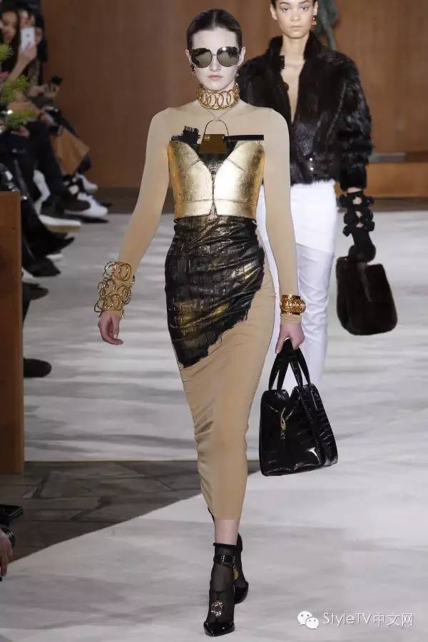 loewe包包经典款,loewe最值得入款的包包