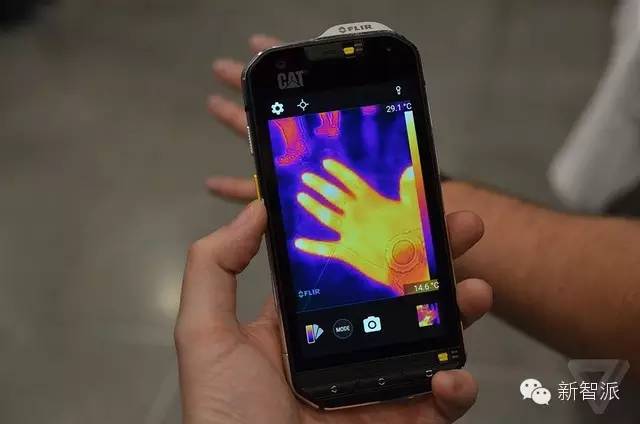 盘点真正的黑科技手机，iPhone弱爆了，拿着它们才叫装逼！