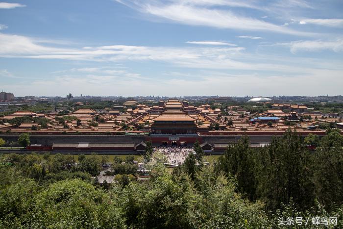 腾龙变焦镜头18-4,腾龙新18-400mm大变焦镜头