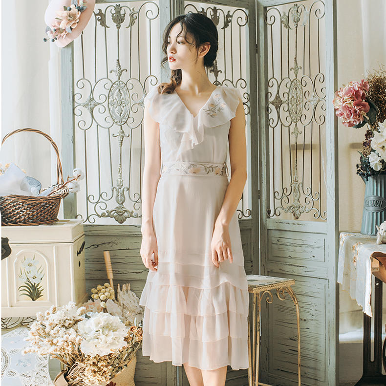 肩膀比较宽怎么穿衣服,肩膀宽女生冬天怎么穿衣服好看