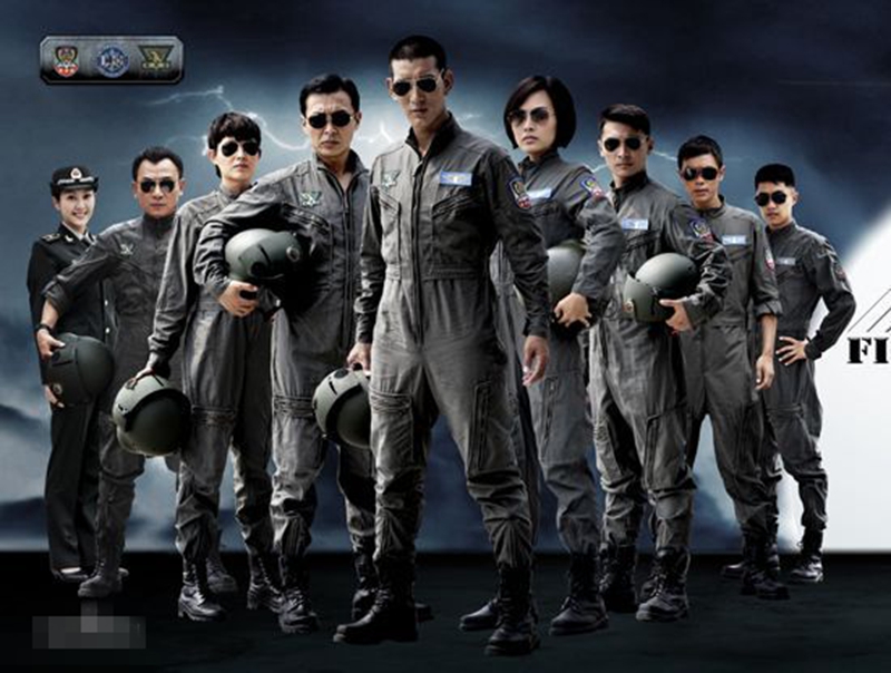 这些中国大明星都曾扮演飞行员,看看哪位最有军人气质?