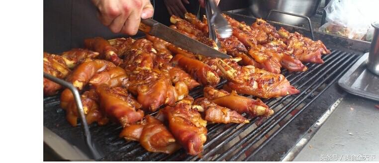 当这些优雅的菜名被端上桌的时候，有没有想打人的冲动？不许笑！