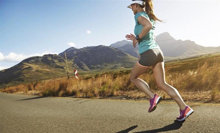 学生*党**最值得买的500元以下跑鞋推荐