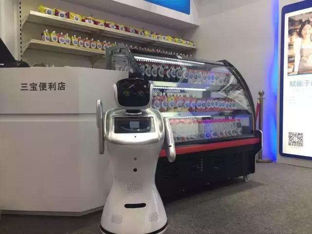 会钓鱼的机器人,能画画的智能机器人