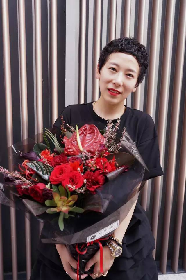 这家三位女掌门人的花店，席卷了成都时尚圈和文艺圈