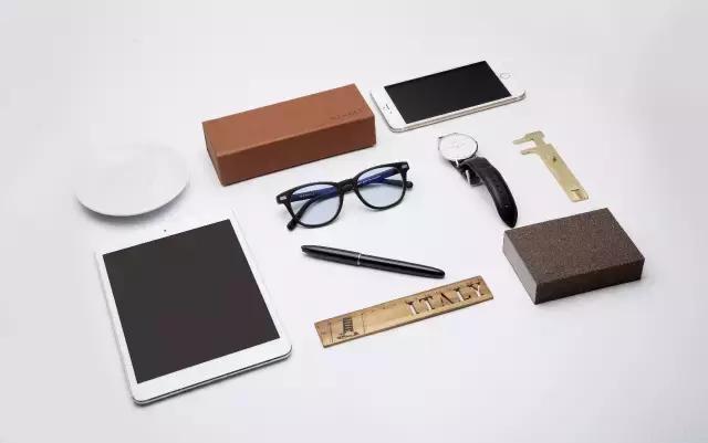 30秒教会你去怎么选择合适的眼镜,一分钟自测你适合什么眼镜