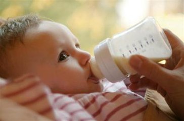 换奶粉没有转奶拉肚子怎么办,怎么换奶粉才能不让宝宝拉肚子