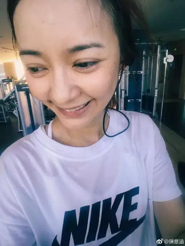 杨幂明星同款包包,杨幂高圆圆同款包