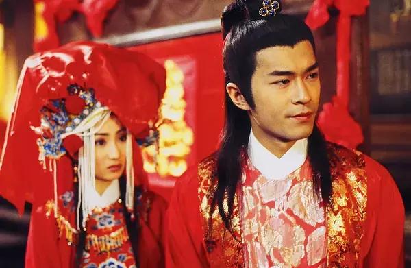 圆月弯刀渣男,圆月弯刀颜值