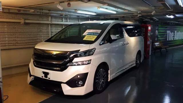 宝马m5在香港售价 (官方认证二手车宝马m5)