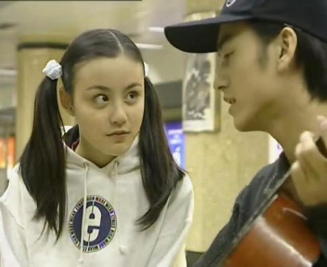 用保温杯摇滚成员让人怀念偶像剧《青春的童话》里的李小璐任斯璐