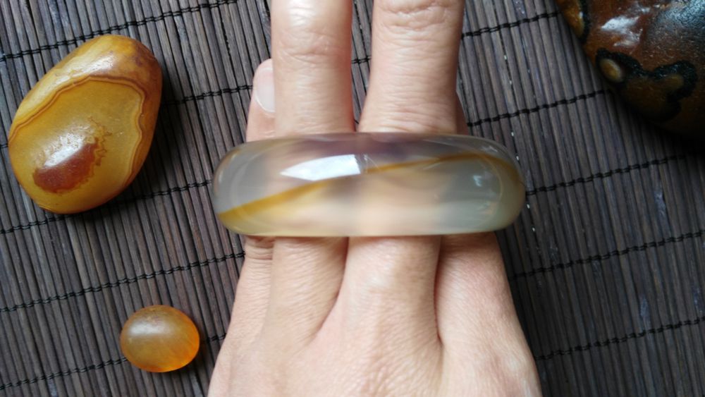 冰彩玛瑙手镯,马料高冰透玛瑙手镯