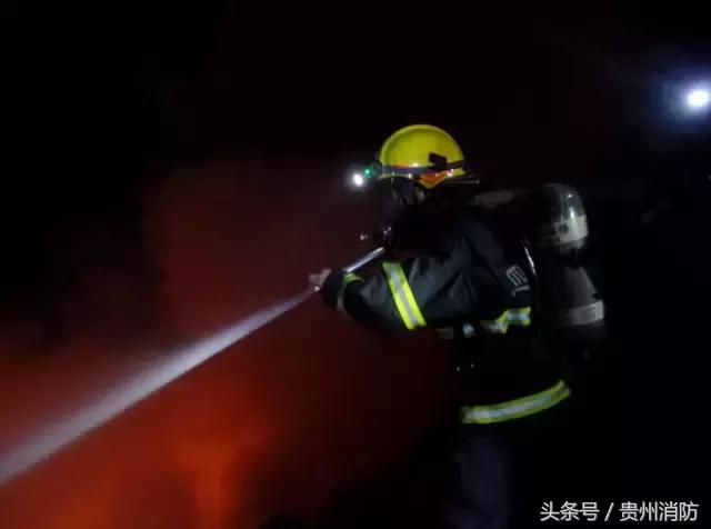 听到警报消防队员有什么反应,当想起防空警报大家会怎样