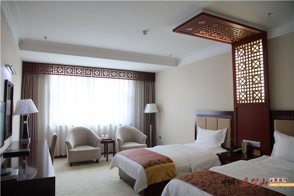 五台山金都山庄怎么样,金都山庄三人间