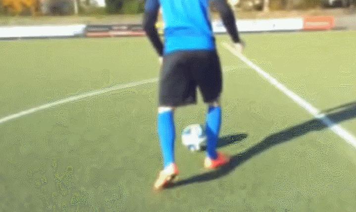 梅西过人技巧教学,梅西穿裆过人技巧