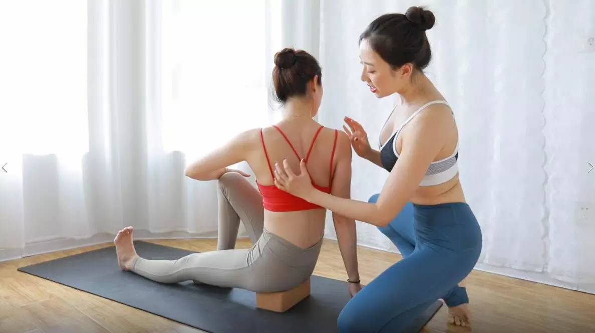 胸下垂松软怎样让胸部变饱满挺拔,胸部下垂怎么调整从此告别小胸女