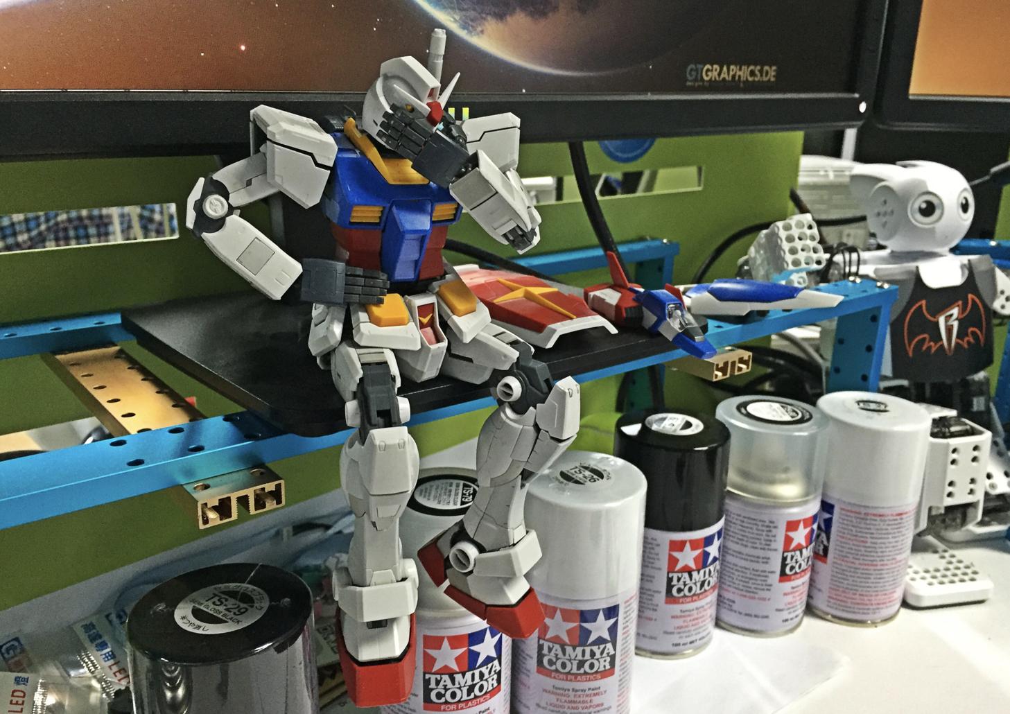 设计师两台显示屏怎么放好看,设计师两台显示器