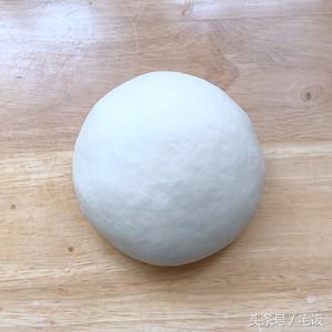 如何制作广式叉烧包包子皮,酥皮叉烧包包法慢动作