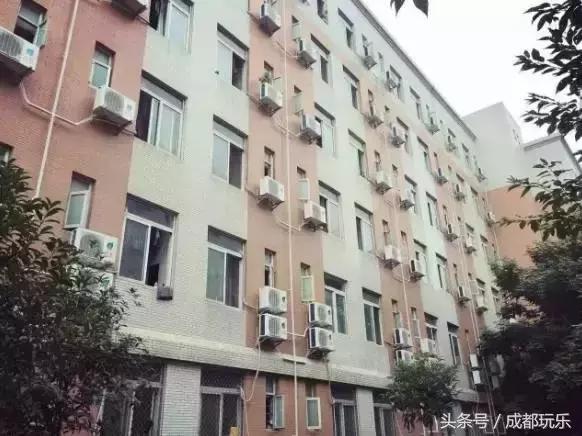 成都的大学宿舍排名,高校宿舍测评