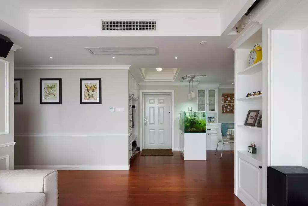 鞋柜正对楼梯有什么忌讳,带屏风的鞋柜正对入户门好吗