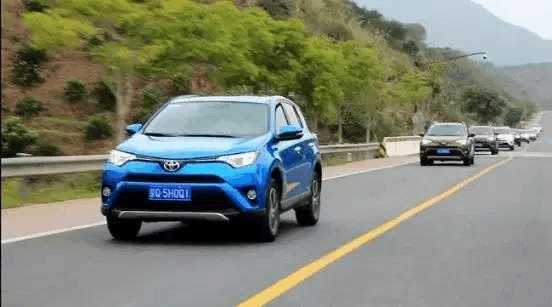 全新rav4荣放势不可挡惊艳登场,全新rav4荣放买哪款最划算