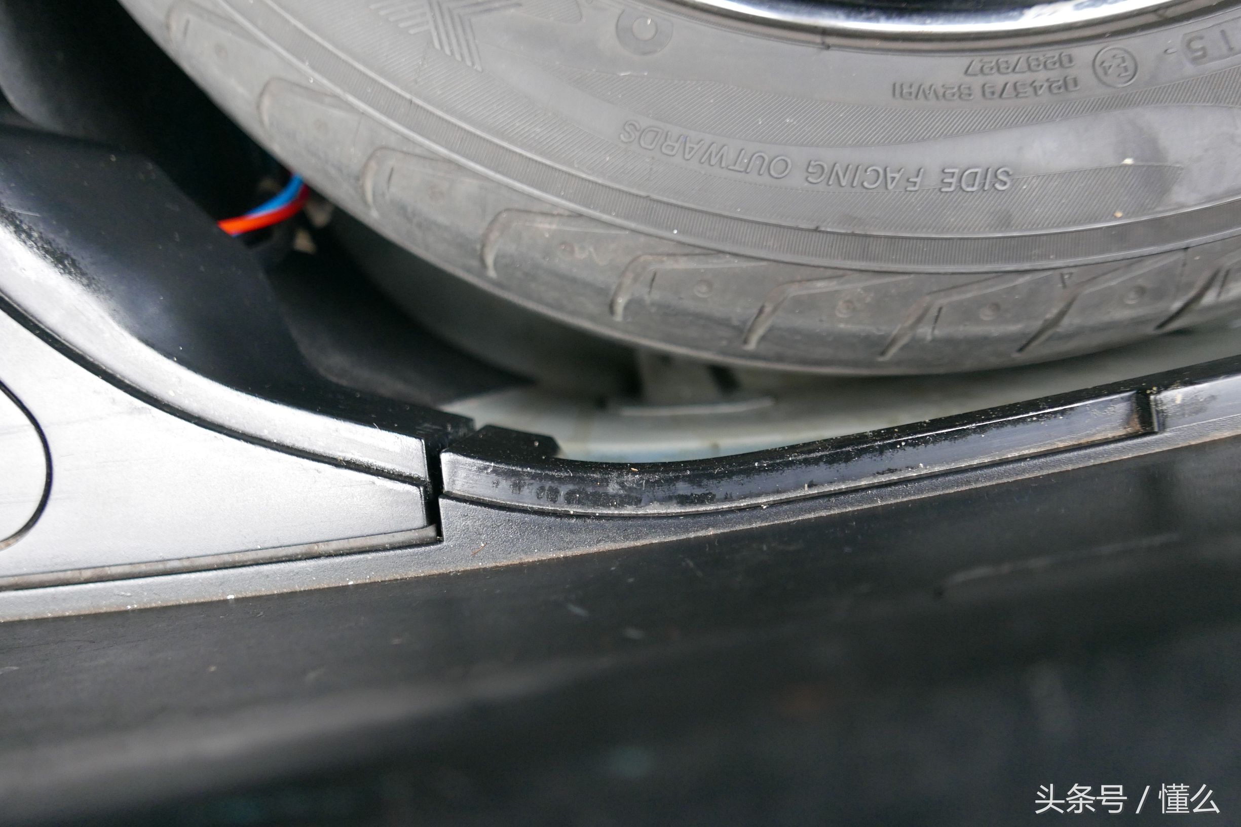 宝马7系m760深蓝色,宝马7系老款e66试驾