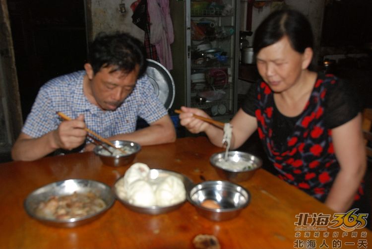 陈荣华北海,北海人的一天