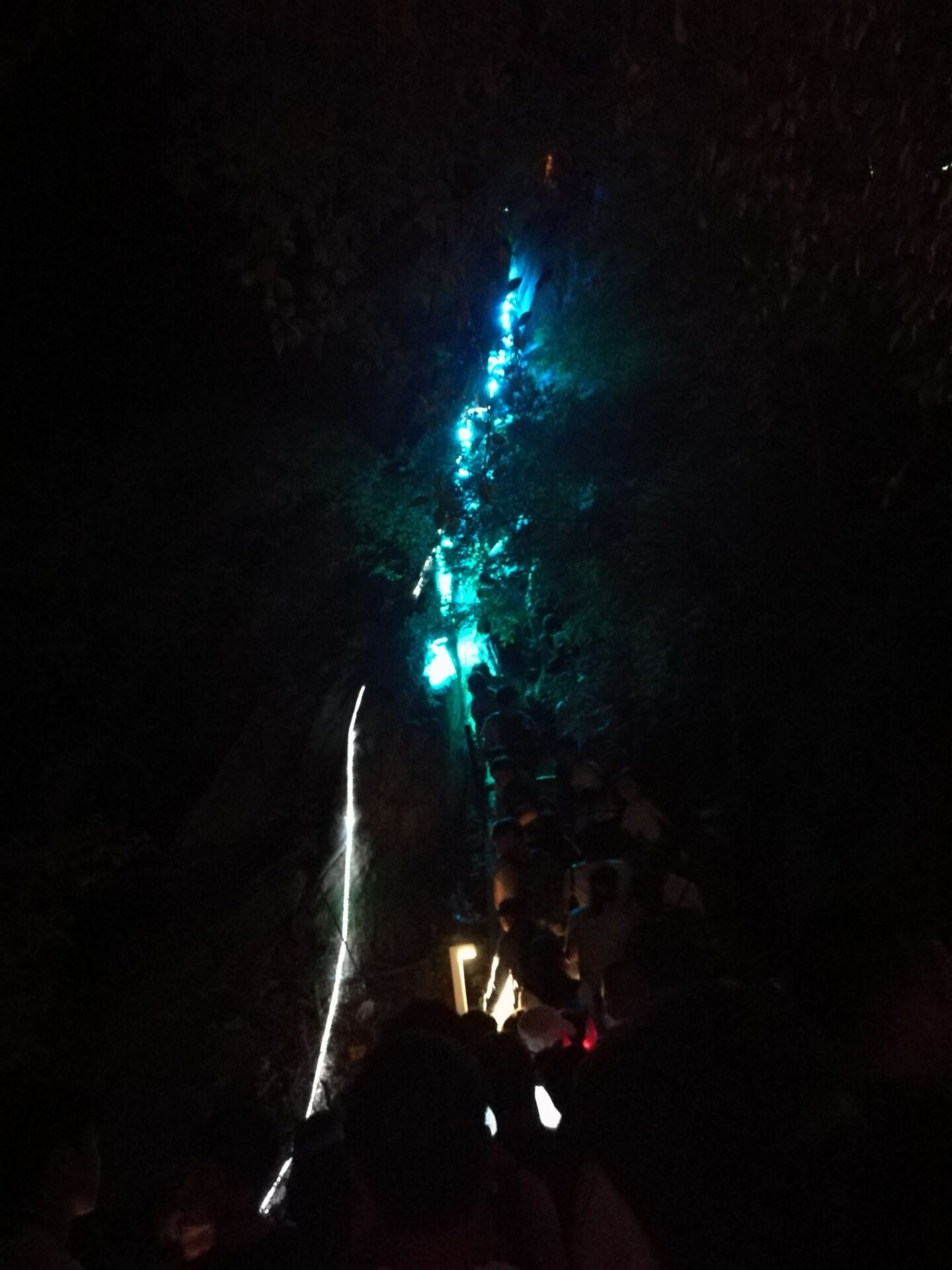 西岳华山旅游登山路线图,徒步爬西岳华山共多少台阶