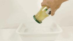 巧开罐头盖,快速开黄桃大罐头的方法