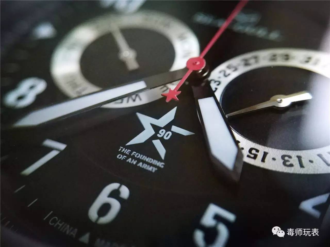 海鸥长津湖手表限量款,海鸥建国大业手表