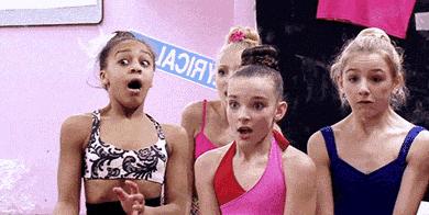 老板：“今天我要请假去神灵寨坐花轿，赢终身免门票”！请批准！