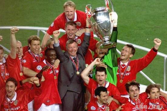 曼联五年四冠弗格森,爱德华兹回应康纳